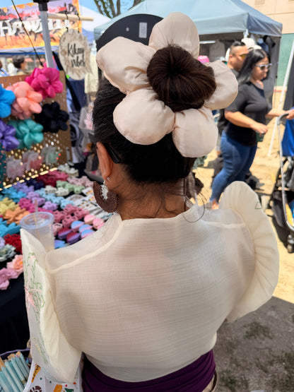 Flower Scrunchies Neutral